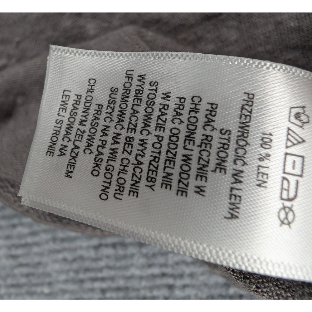 Tahari Short Sleeve V-Neck Tee in Taupe - Picture 9 of 11
